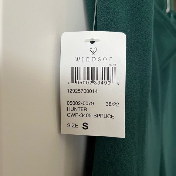 Green Windsor Formal Dress Size Small - Picture 7 of 8